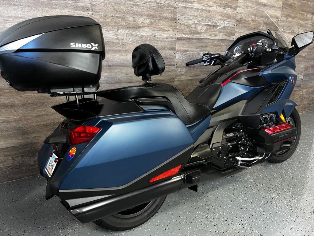 2022 Honda GL1800 Goldwing DCT LOW MILES! - 22709080 - 2