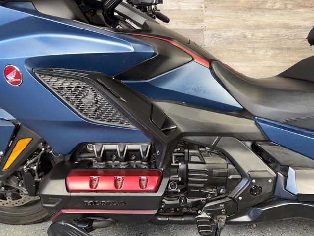 2022 Honda GL1800 Goldwing DCT SUPER CLEAN! - 23005359 - 13