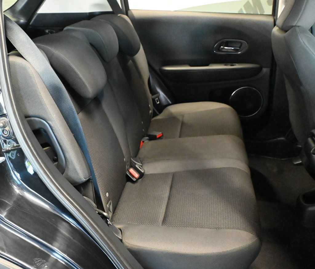 Honda HR-V photo 17