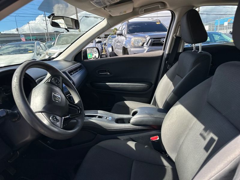 2022 Honda HR-V LX 2WD CVT - 23049140 - 11
