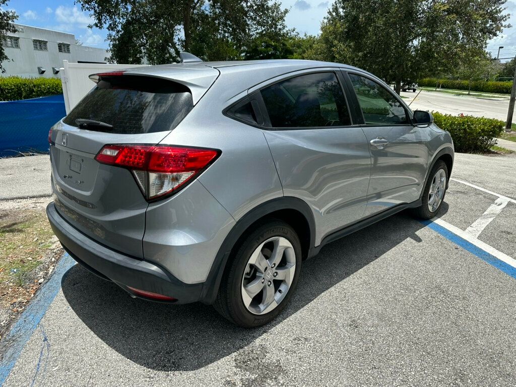 2022 Honda HR-V LX 2WD CVT - 22490165 - 2