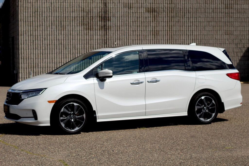 2022 Honda Odyssey Elite photo 16