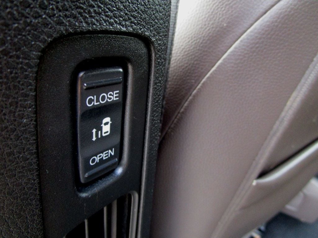 2022 Honda Odyssey Touring Automatic - 23015018 - 34