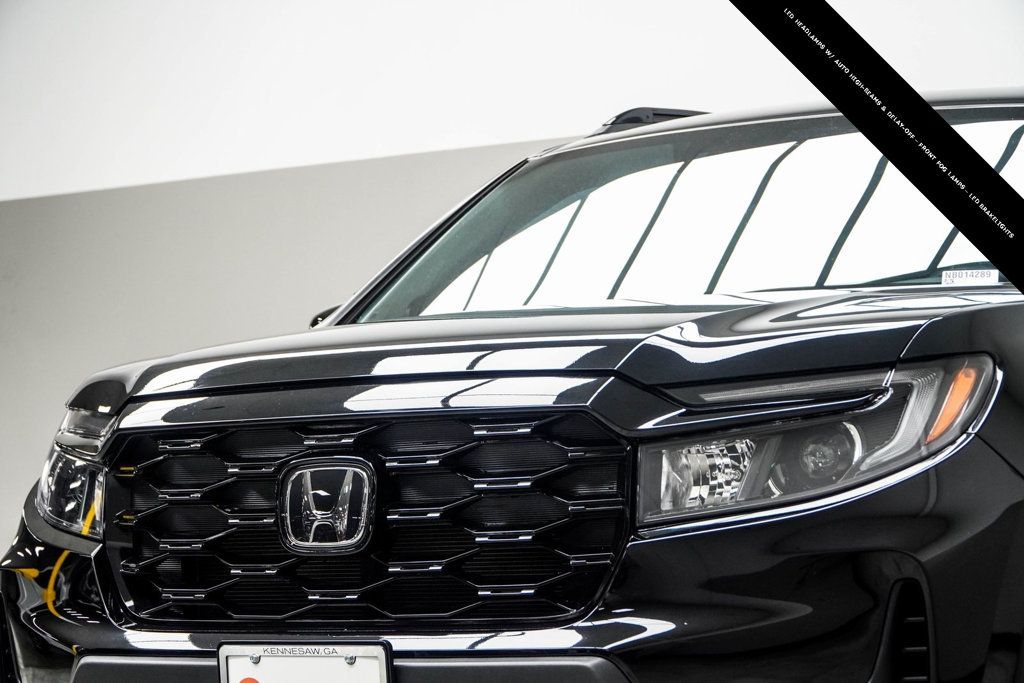 2022 Honda Passport Elite photo 2