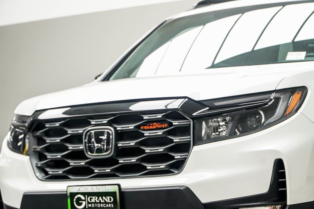 2022 Honda Passport TrailSport photo 2