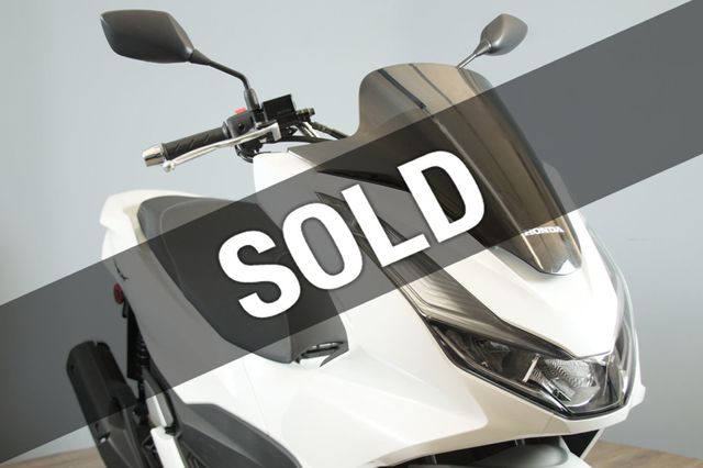2022 Honda PCX150 ABS Only 871 Miles! - 22915781 - 0