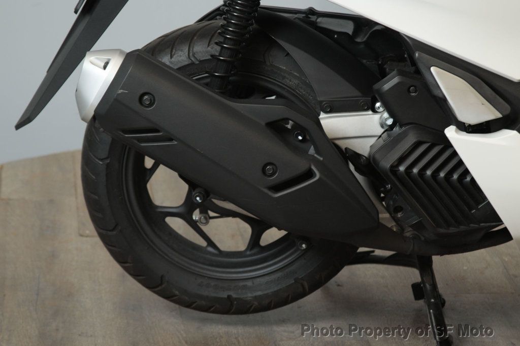 2022 Honda PCX150 ABS Only 871 Miles! - 22915781 - 16