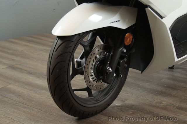 2022 Honda PCX150 ABS Only 871 Miles! - 22915781 - 18