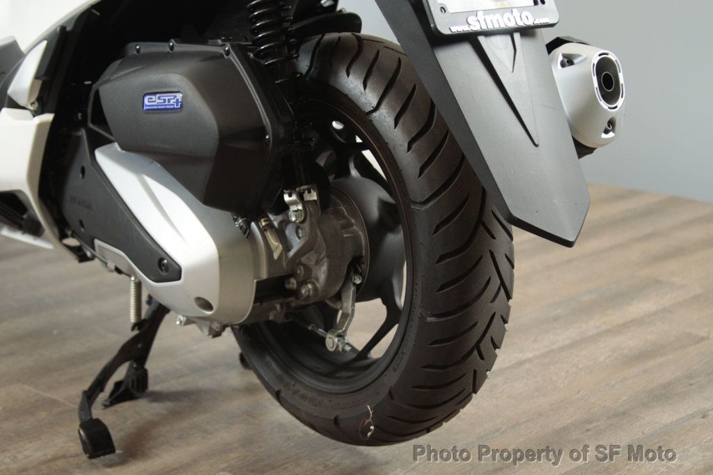 2022 Honda PCX150 ABS Only 871 Miles! - 22915781 - 21