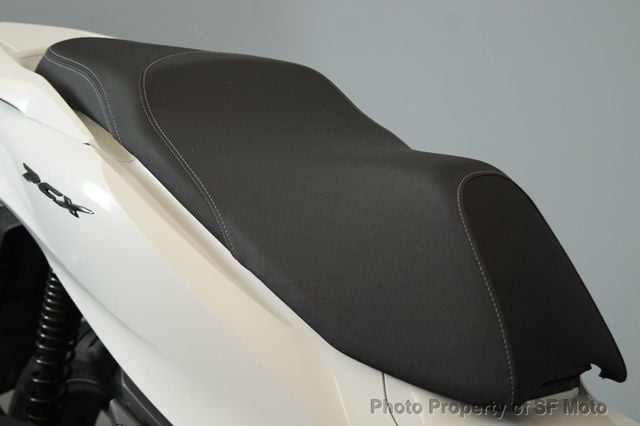 2022 Honda PCX150 ABS Only 871 Miles! - 22915781 - 24