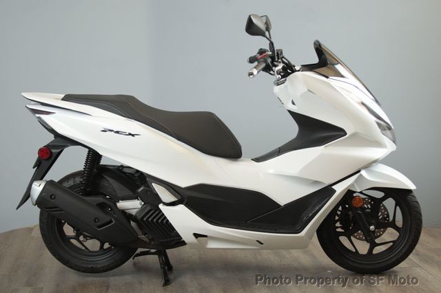 2022 Honda PCX150 ABS Only 871 Miles! - 22915781 - 2