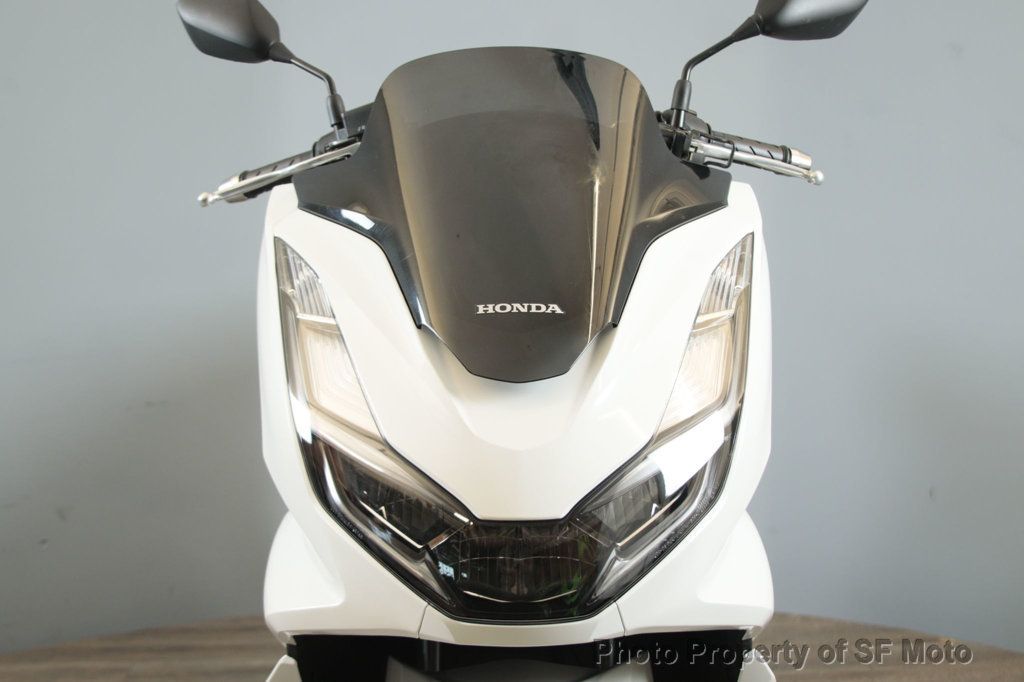 2022 Honda PCX150 ABS Only 871 Miles! - 22915781 - 30