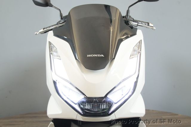 2022 Honda PCX150 ABS Only 871 Miles! - 22915781 - 31
