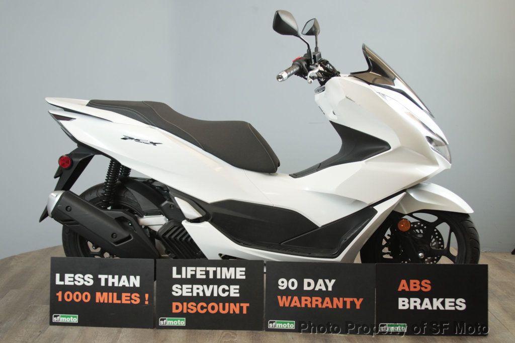 2022 Honda PCX150 ABS Only 871 Miles! - 22915781 - 4