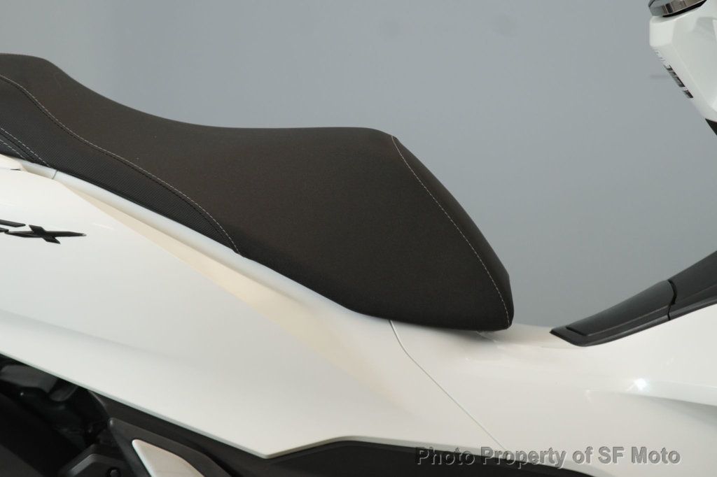 2022 Honda PCX150 ABS Only 871 Miles! - 22915781 - 8