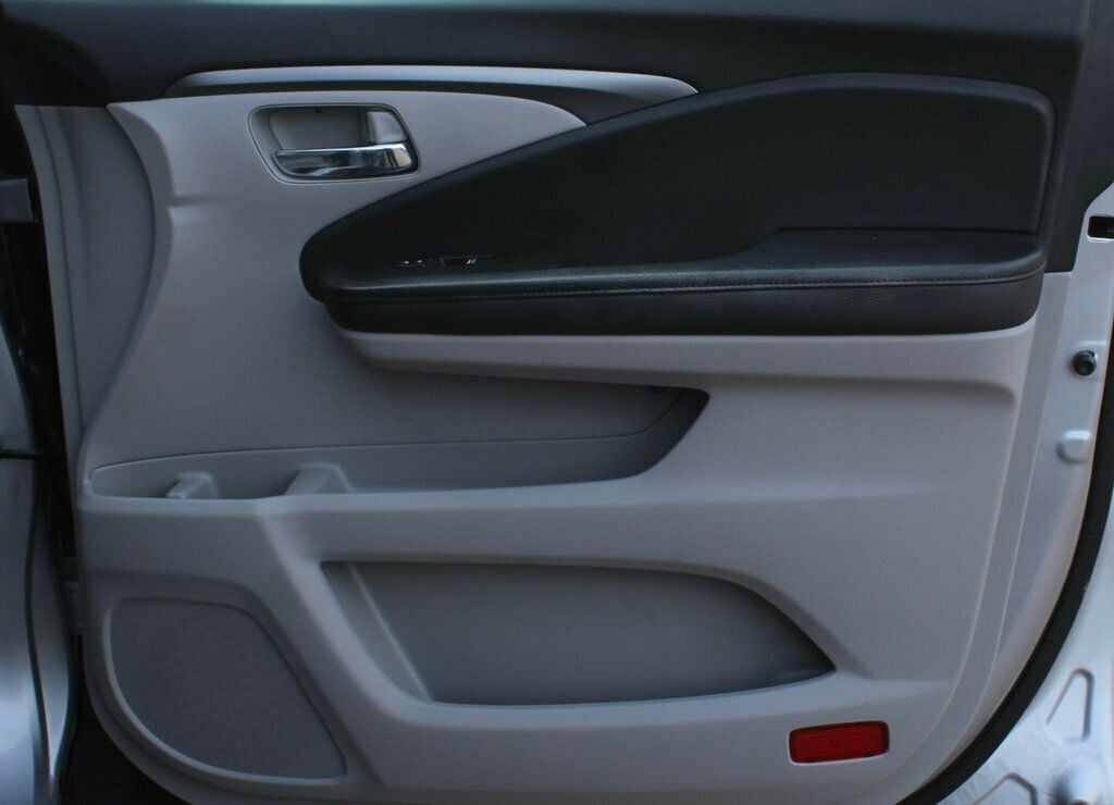 2022 Honda Pilot Special Edition photo 6