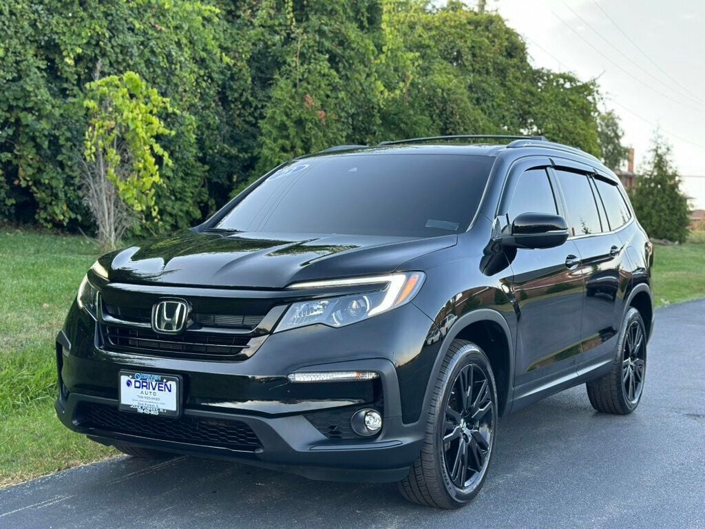 2022 Honda Pilot Special Edition photo 2