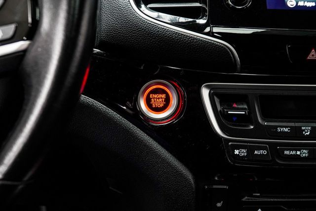 2022 Honda Pilot Touring 7-Passenger 2WD - 22897757 - 19