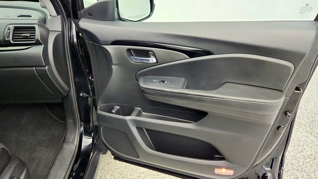 2022 Honda Pilot Touring, 7-Seater AWD - 22969061 - 29