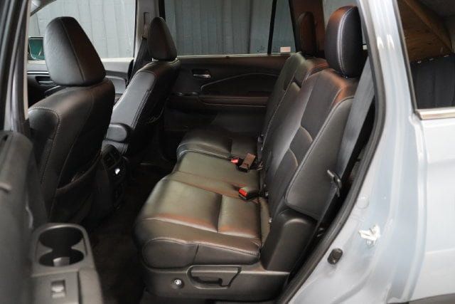 2022 Honda Pilot Touring 8 Passenger - 23090890 - 38