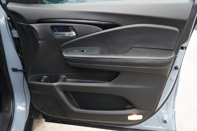 2022 Honda Pilot Touring 8 Passenger - 23090890 - 49