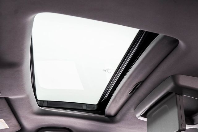 2022 Honda Pilot Touring 8-Passenger 2WD - 22978470 - 44