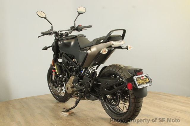 2022 Husqvarna Svartpilen 401 Under 200 Miles! - 22616695 - 45