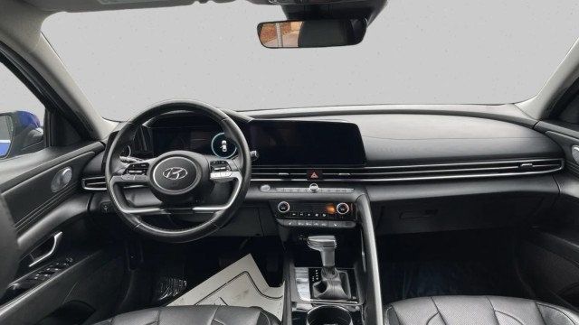 2022 Hyundai Elantra Limited IVT - 22975265 - 15