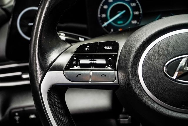 2022 Hyundai Elantra Limited IVT - 22961095 - 26