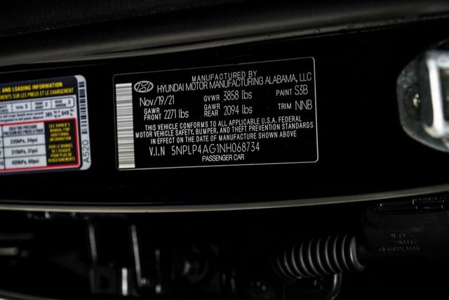 2022 Hyundai Elantra Limited IVT - 22961095 - 38