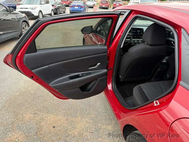 2022 Hyundai Elantra SE IVT - 23005802 - 9