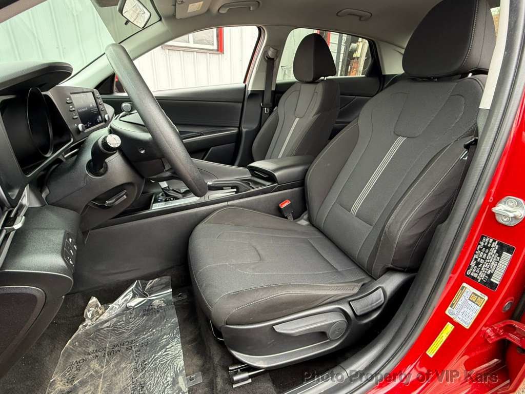 2022 Hyundai Elantra SE IVT - 23005802 - 15