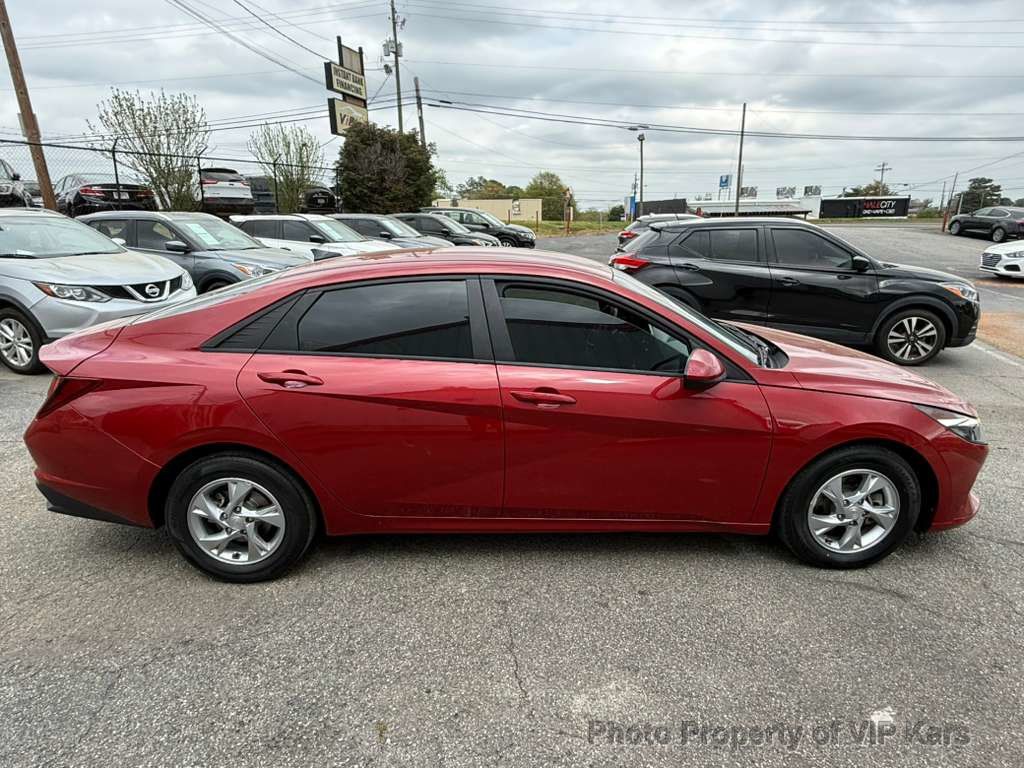 2022 Hyundai Elantra SE IVT - 23005802 - 3