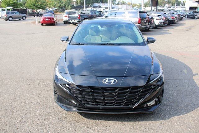 2022 Hyundai Elantra SE photo 8