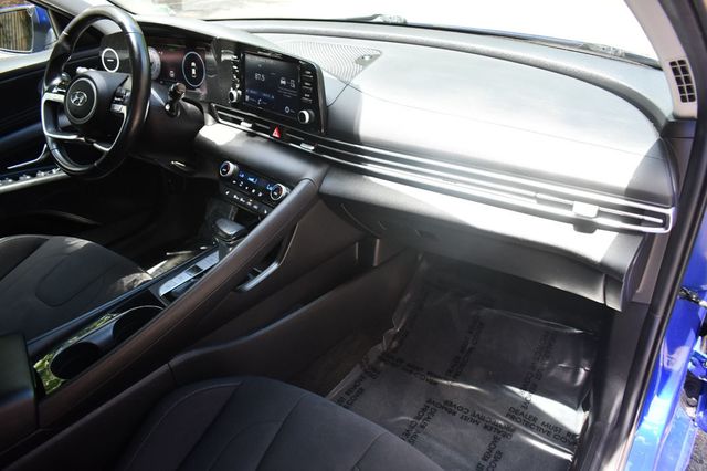 2022 Hyundai Elantra SEL IVT - 23006200 - 26