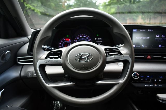 2022 Hyundai Elantra SEL IVT - 23042005 - 15