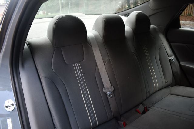 2022 Hyundai Elantra SEL IVT - 23042005 - 26