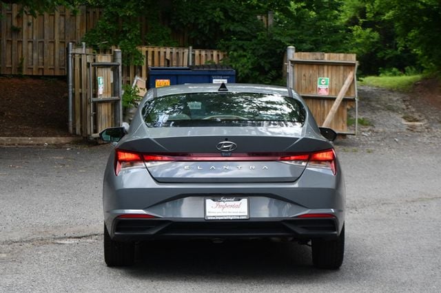 2022 Hyundai Elantra SEL IVT - 23042005 - 4