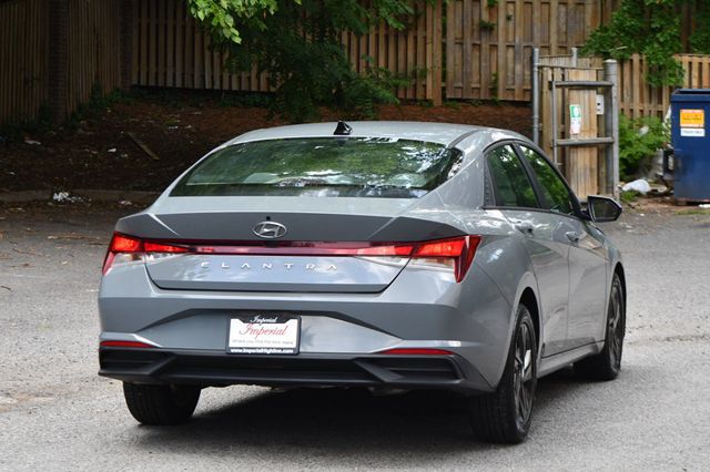 2022 Hyundai Elantra SEL IVT - 23042005 - 7