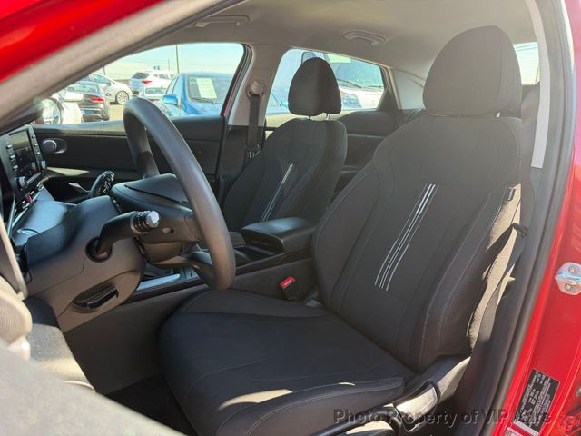 2022 Hyundai Elantra SEL IVT - 22947050 - 16