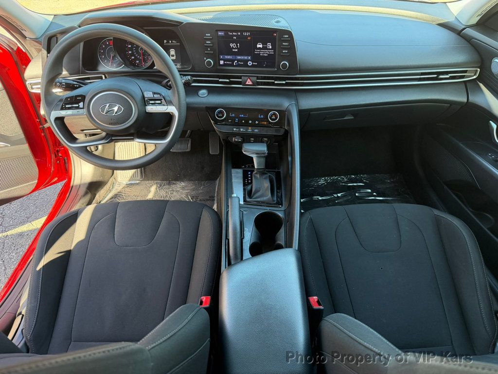 2022 Hyundai Elantra SEL IVT - 22947050 - 18
