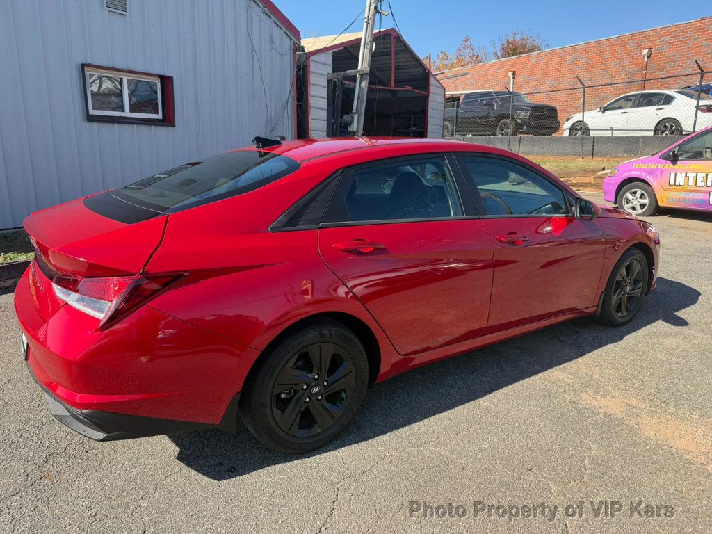 2022 Hyundai Elantra SEL IVT - 22947050 - 3