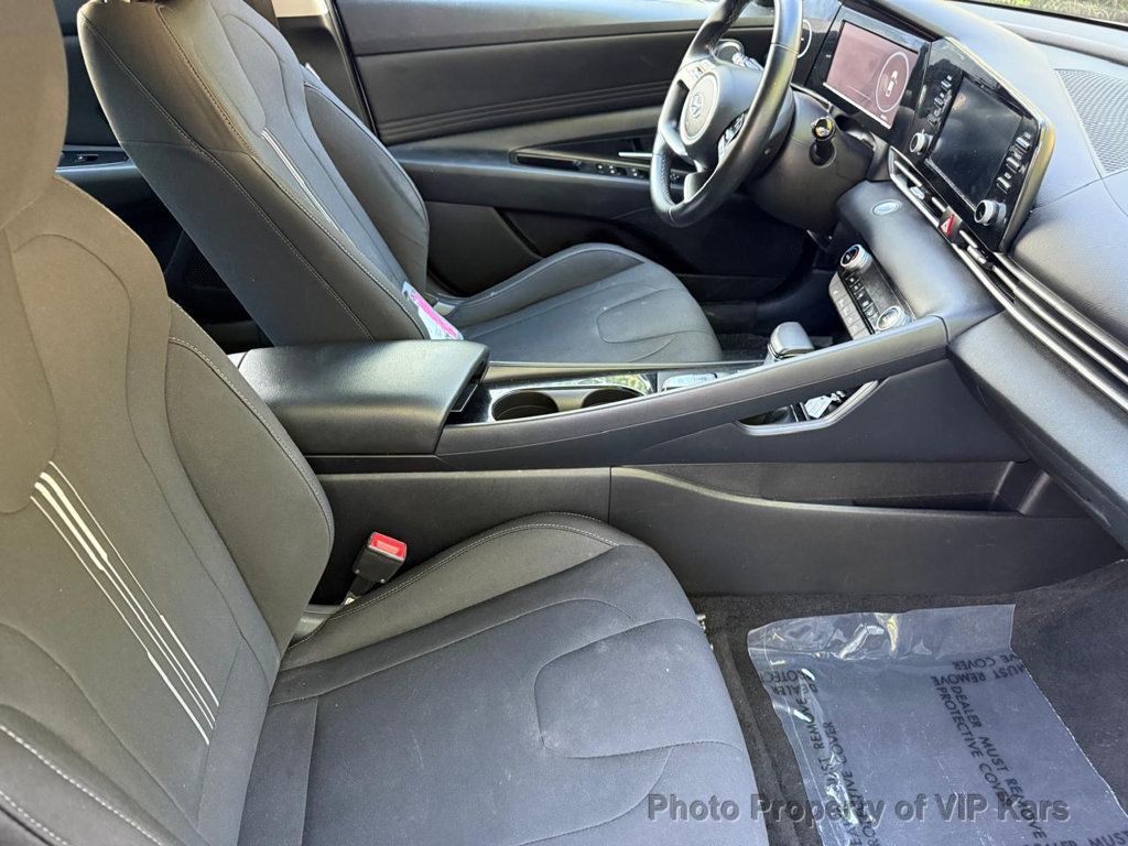 2022 Hyundai Elantra SEL IVT - 23013026 - 12