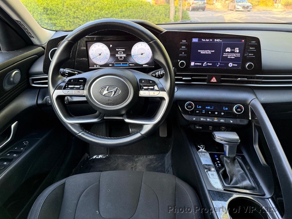 2022 Hyundai Elantra SEL IVT - 23013026 - 17