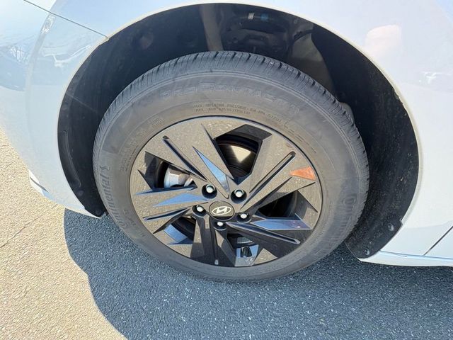 2022 Hyundai Elantra SEL IVT - 23009910 - 9