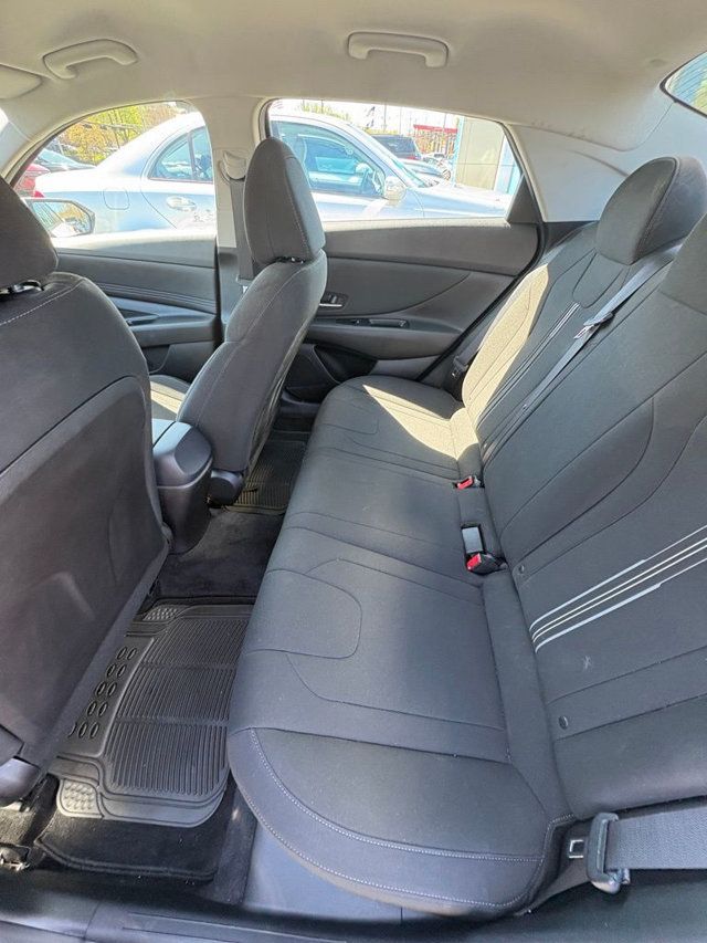 2022 Hyundai Elantra SEL IVT - 23009910 - 10