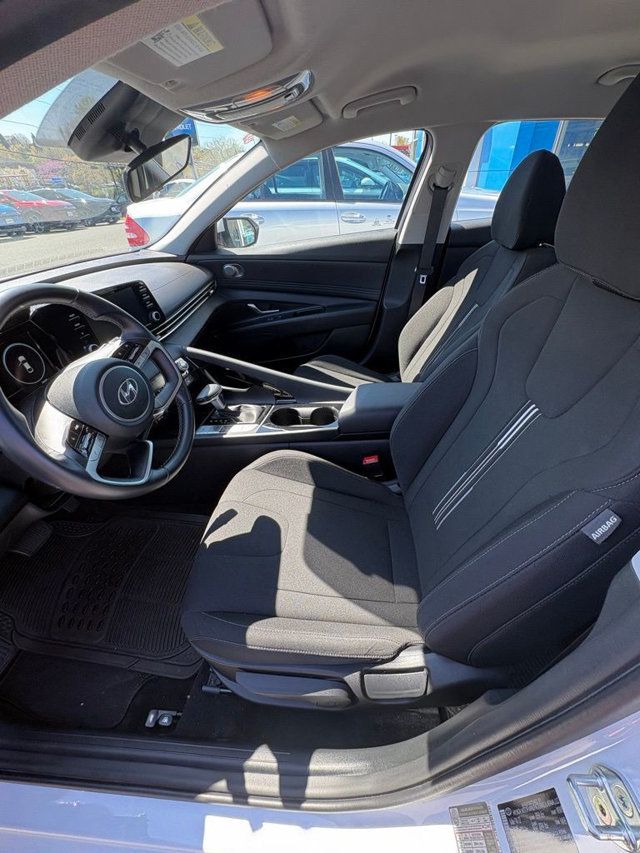 2022 Hyundai Elantra SEL IVT - 23009910 - 12