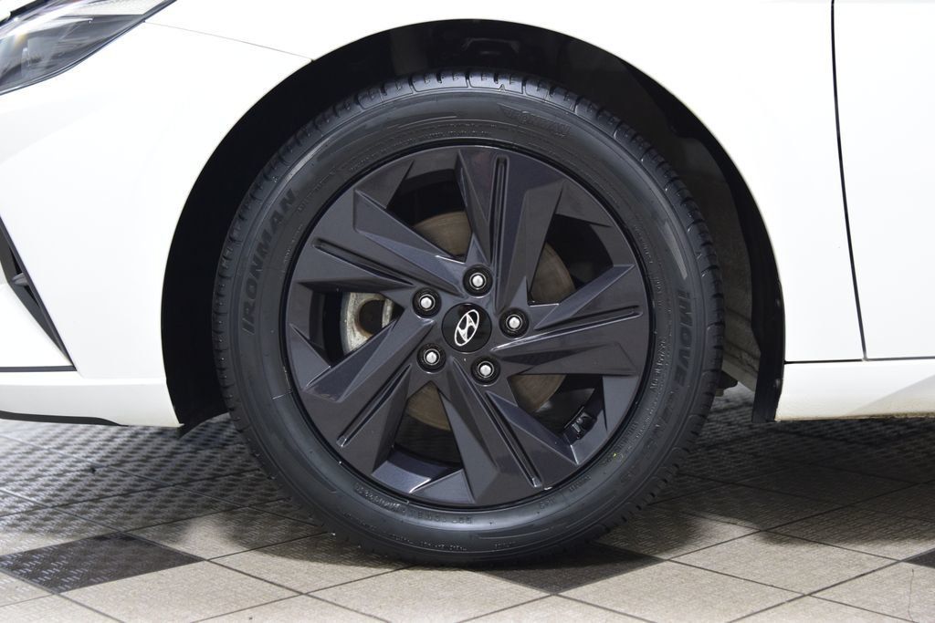 2022 Hyundai Elantra SEL IVT - 23009910 - 18