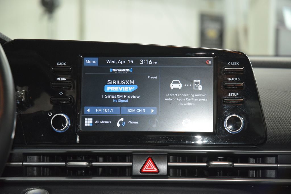 2022 Hyundai Elantra SEL IVT - 23009910 - 22