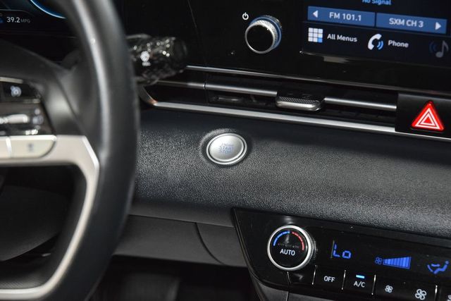 2022 Hyundai Elantra SEL IVT - 23009910 - 25